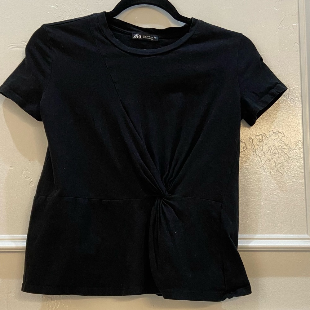 Zara twist front short sleeve top size small
